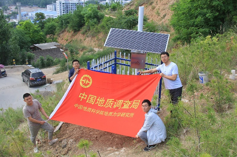 地质力学所渭河项目组在天水市开展滑坡监测及地质灾害科普活动